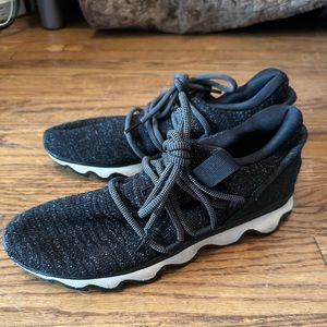 Sorel kinetic lace tennis shoes